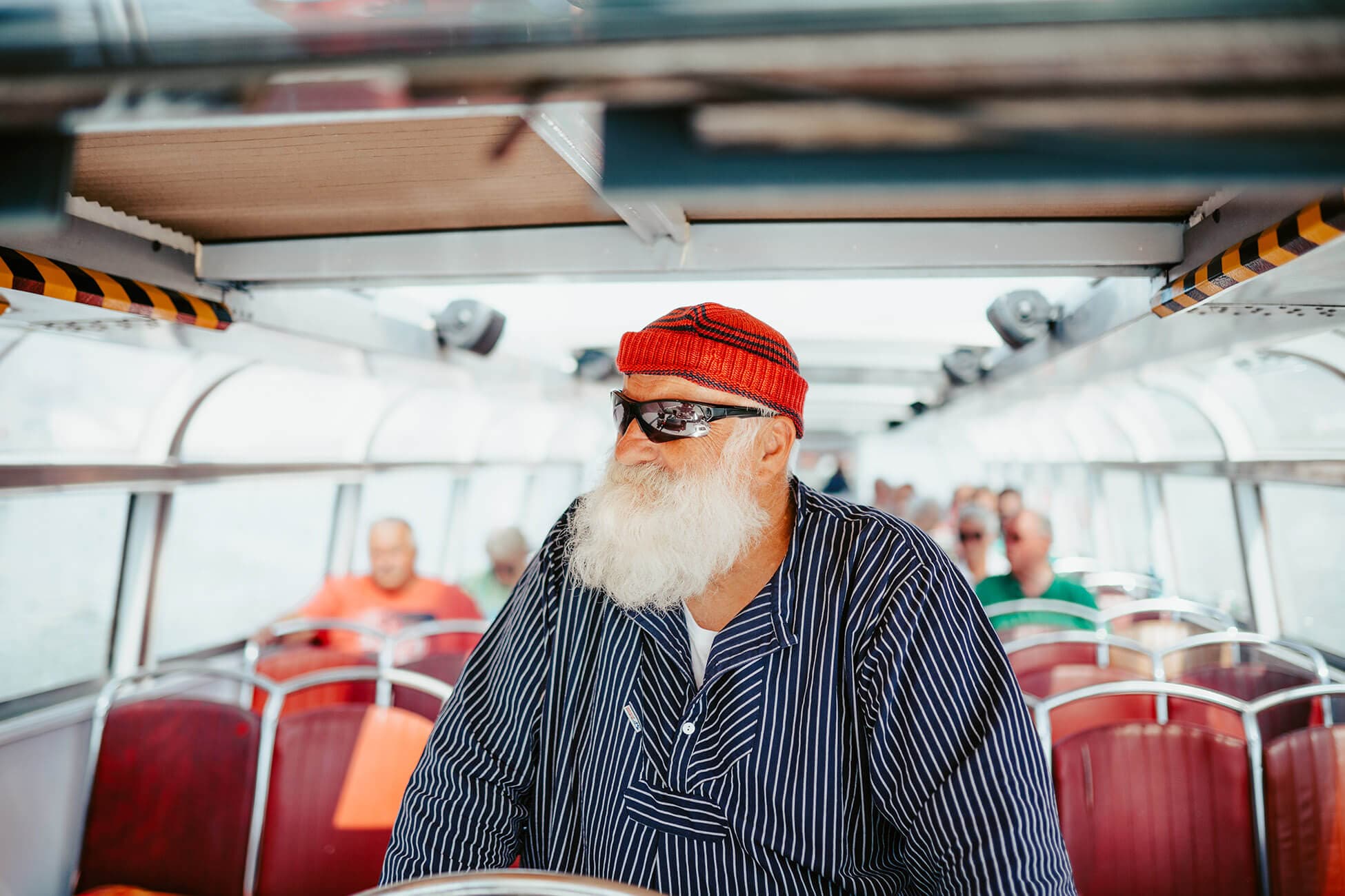 Hafenrundfahrt mit dem Grachtenboot Koralle